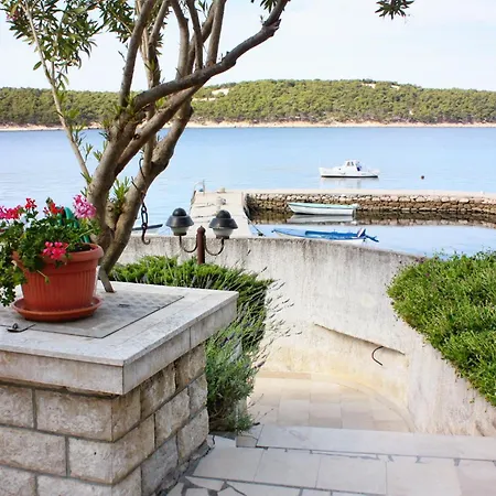 And By The Sea Barbat, Rab - 4973 3* 拉布